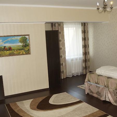 Home Hotel Astana Kültér fotó