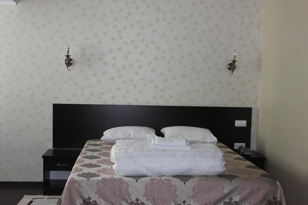 Home Hotel Astana Szoba fotó