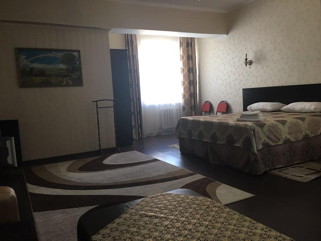 Home Hotel Astana Kültér fotó