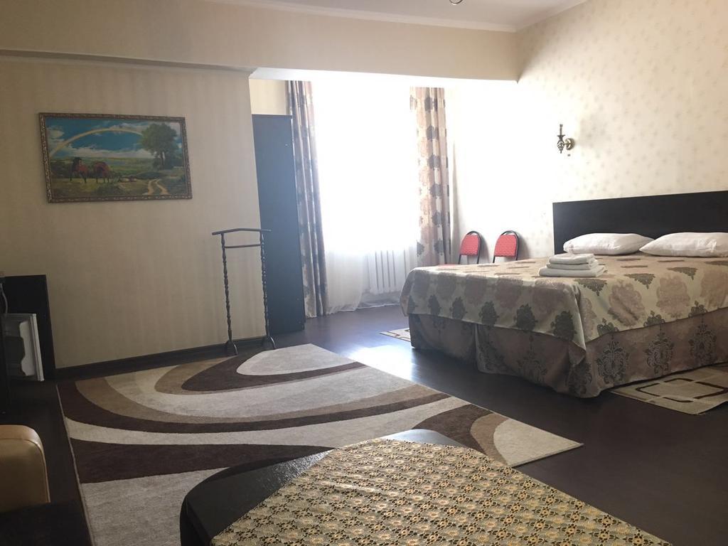 Home Hotel Astana Kültér fotó