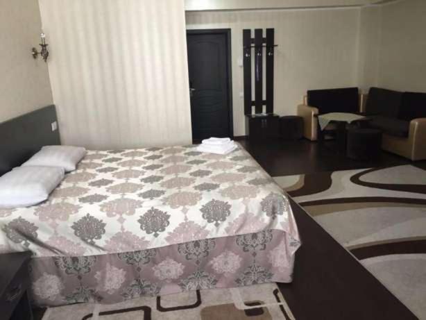 Home Hotel Astana Kültér fotó